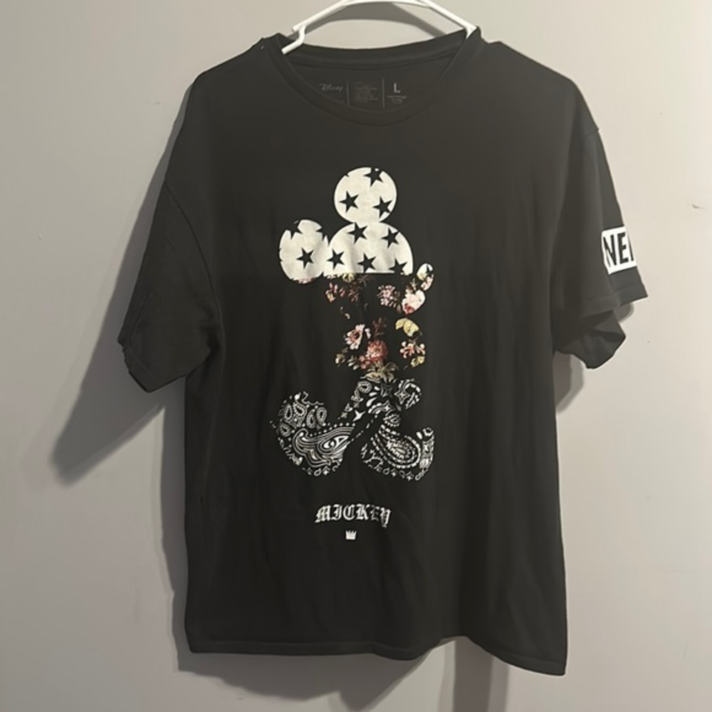 Black‎ Disney Neff T-shirt